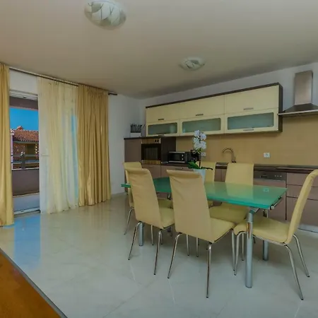 Apartment Ankica *
