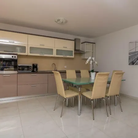 Apartment Ankica *